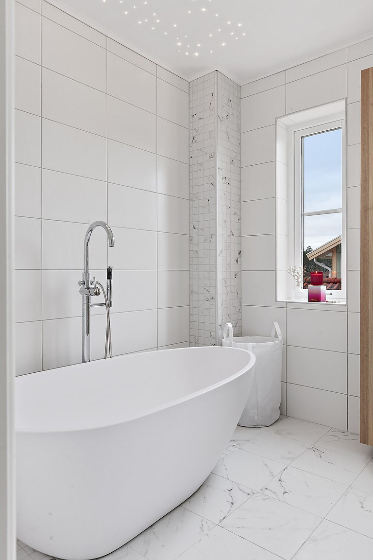 AS18 AS18