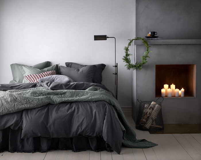 Photo: cosy winter hemkampanj Launch: 2017-43 AD: lena Photo planning: 2017-08-28 - 2017-09-01 Search term: Image name: AEBD Image content: 1029044-04 Påslakanset Juliette 1054536-04 Överkast Juliett 260 1026597-01 Kuddfodral 1019926 Korg Alm 1025945-01 Kuddfodral 1026996-02 Kuddfodral Photo: cosy winter hemkampanj Launch: 2017-43 AD: lena Photo planning: 2017-08-28 - 2017-09-01 Search term: Image name: AEBD Image content: 1029044-04 Påslakanset Juliette 1054536-04 Överkast Juliett 260 1026597-01 Kuddfodral 1019926 Korg Alm 1025945-01 Kuddfodral 1026996-02 Kuddfodral