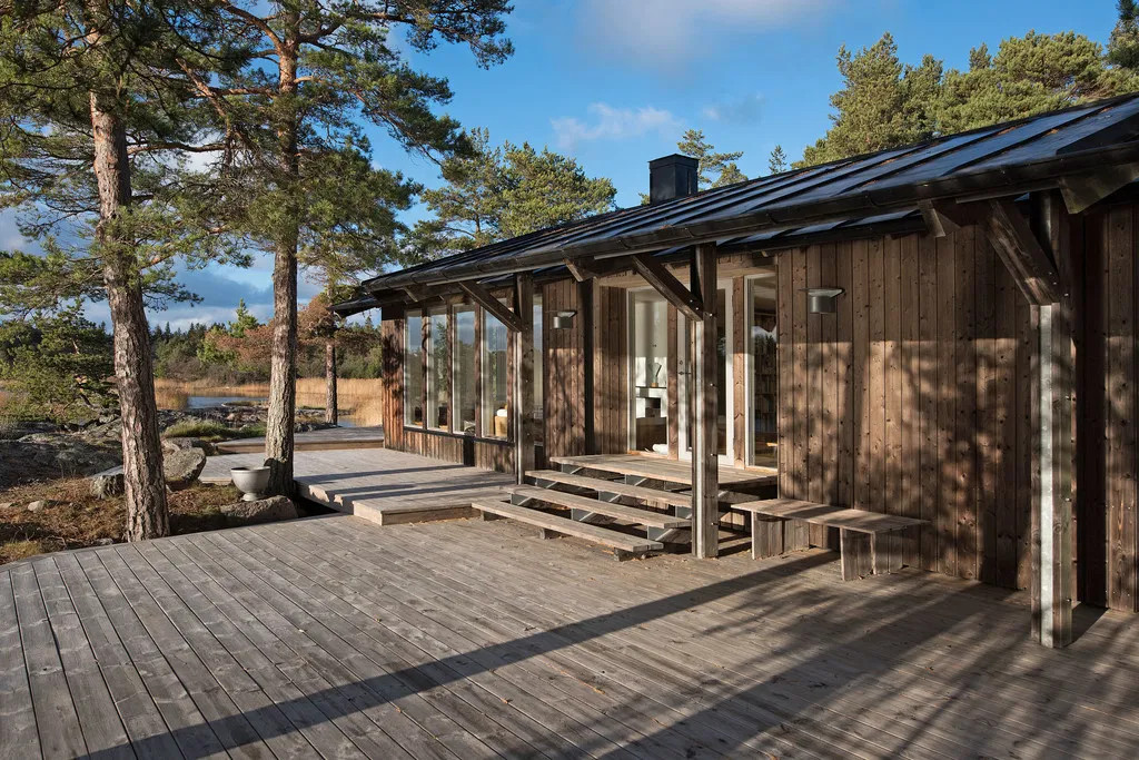 Design pur en pleine nature pour une maison en bois