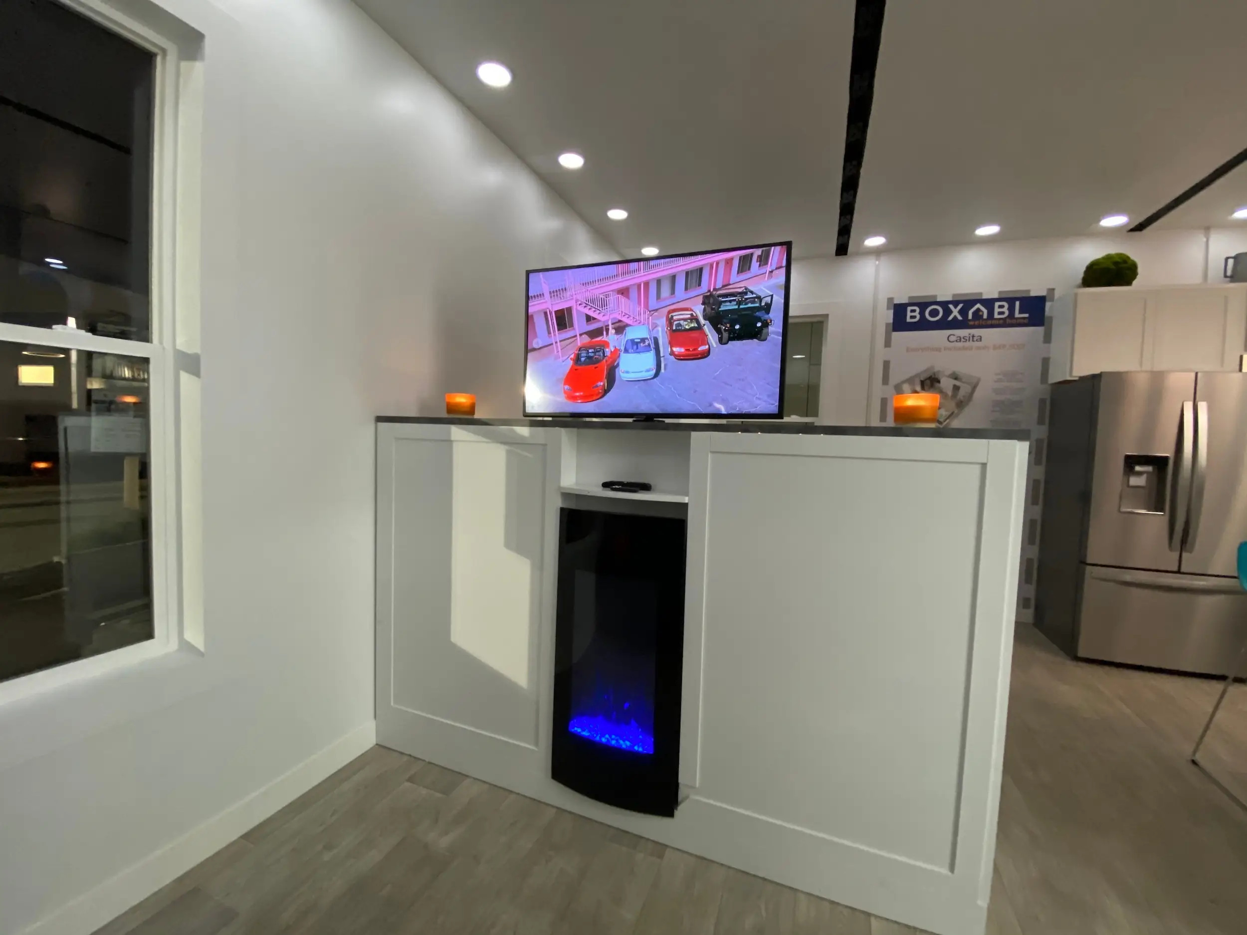 salon petite maison Boxabl Elon Musk
