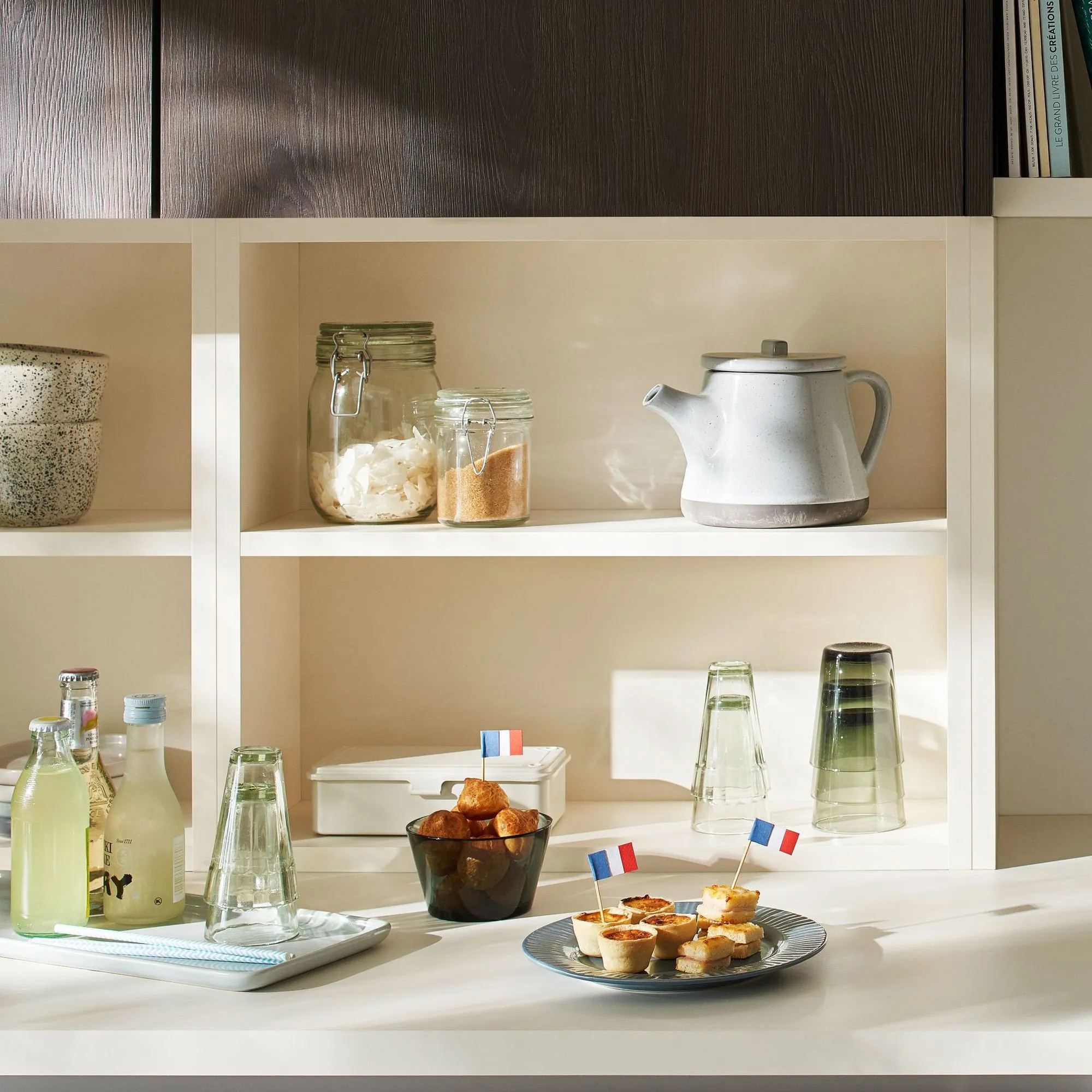cuisine équipée avec niches