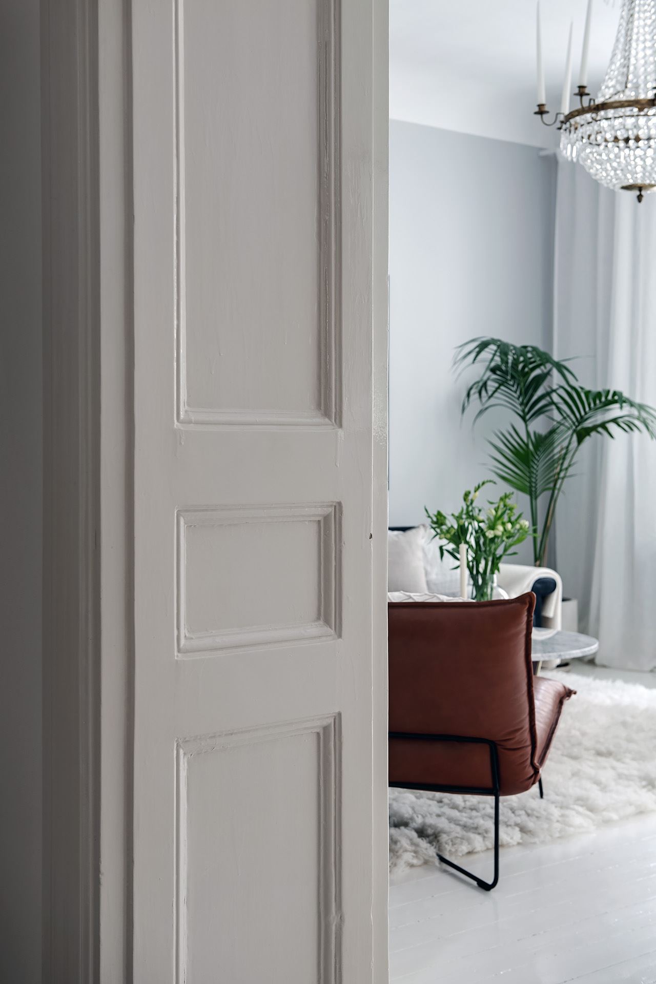 appartement ancien rénové briques et moulures