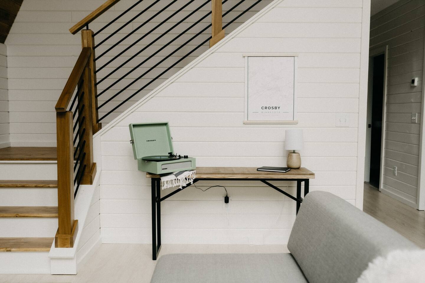 escalier maison A Frame avec cuisine équipée