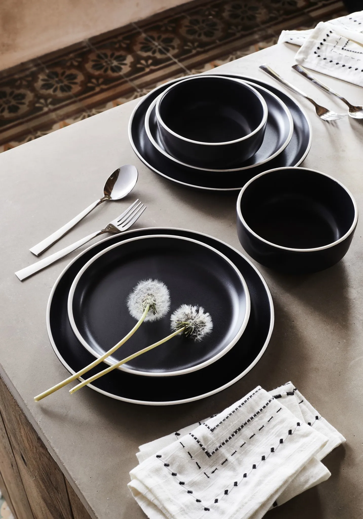vaisselle grès noir moderne vaisselle grès noir moderne