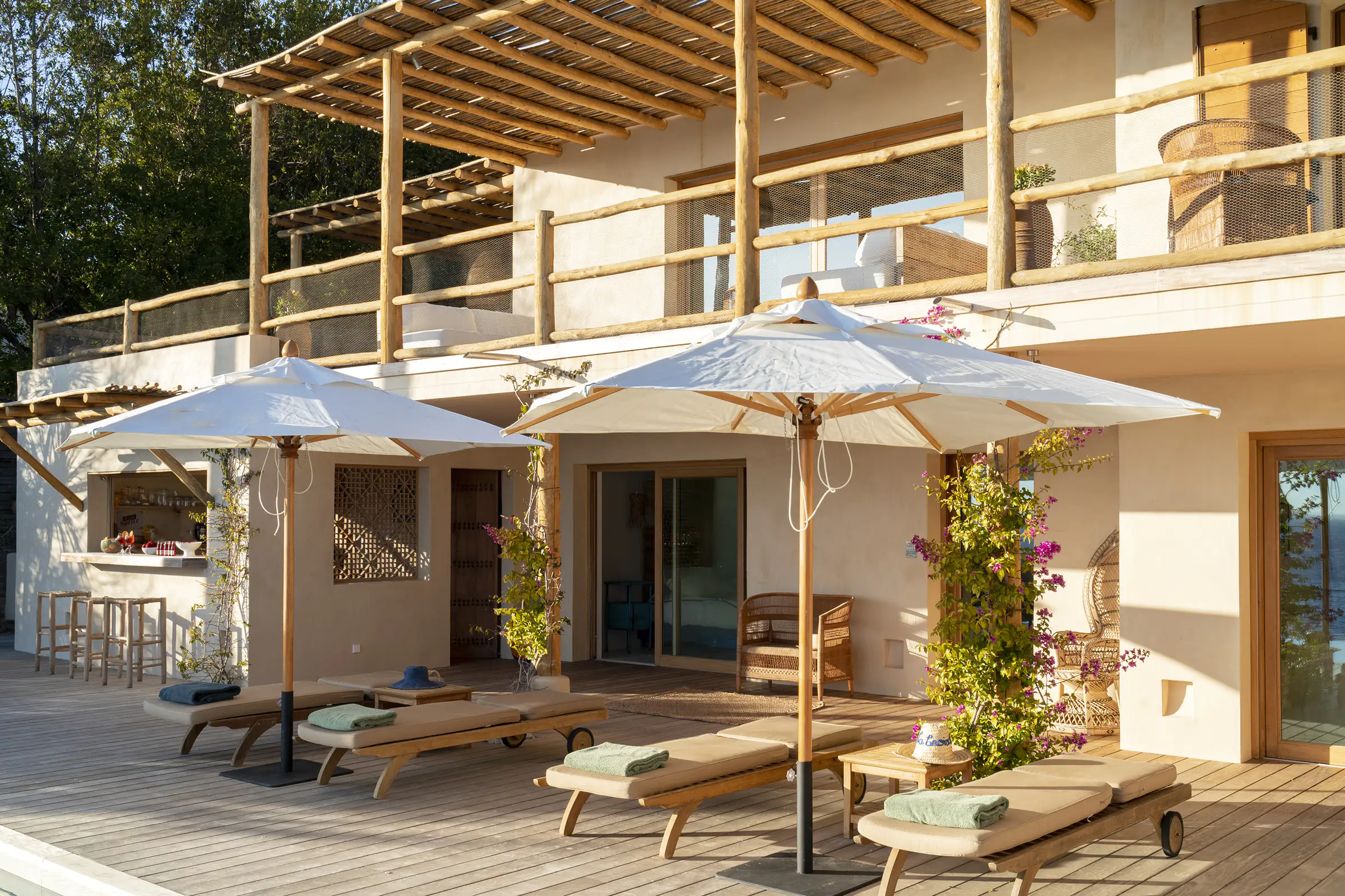 façade maison avec piscine