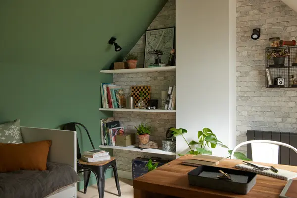 combles aménagés en bureau et chambre