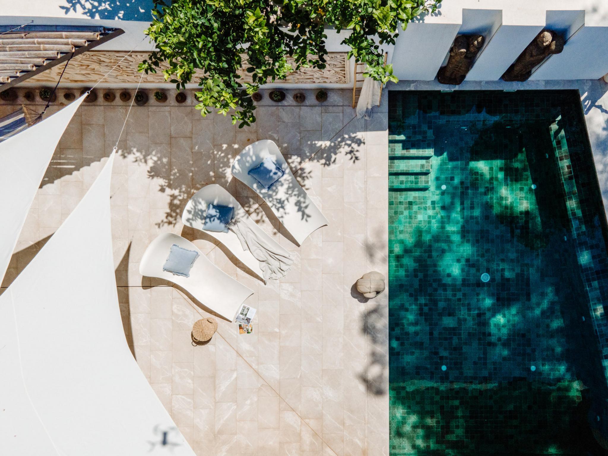 terrasse avec piscine