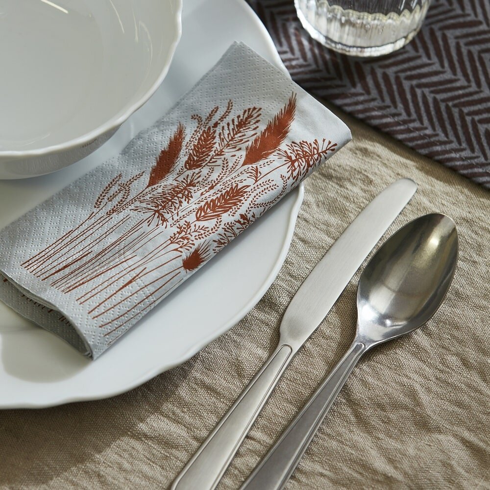 vaisselle blanche en grès