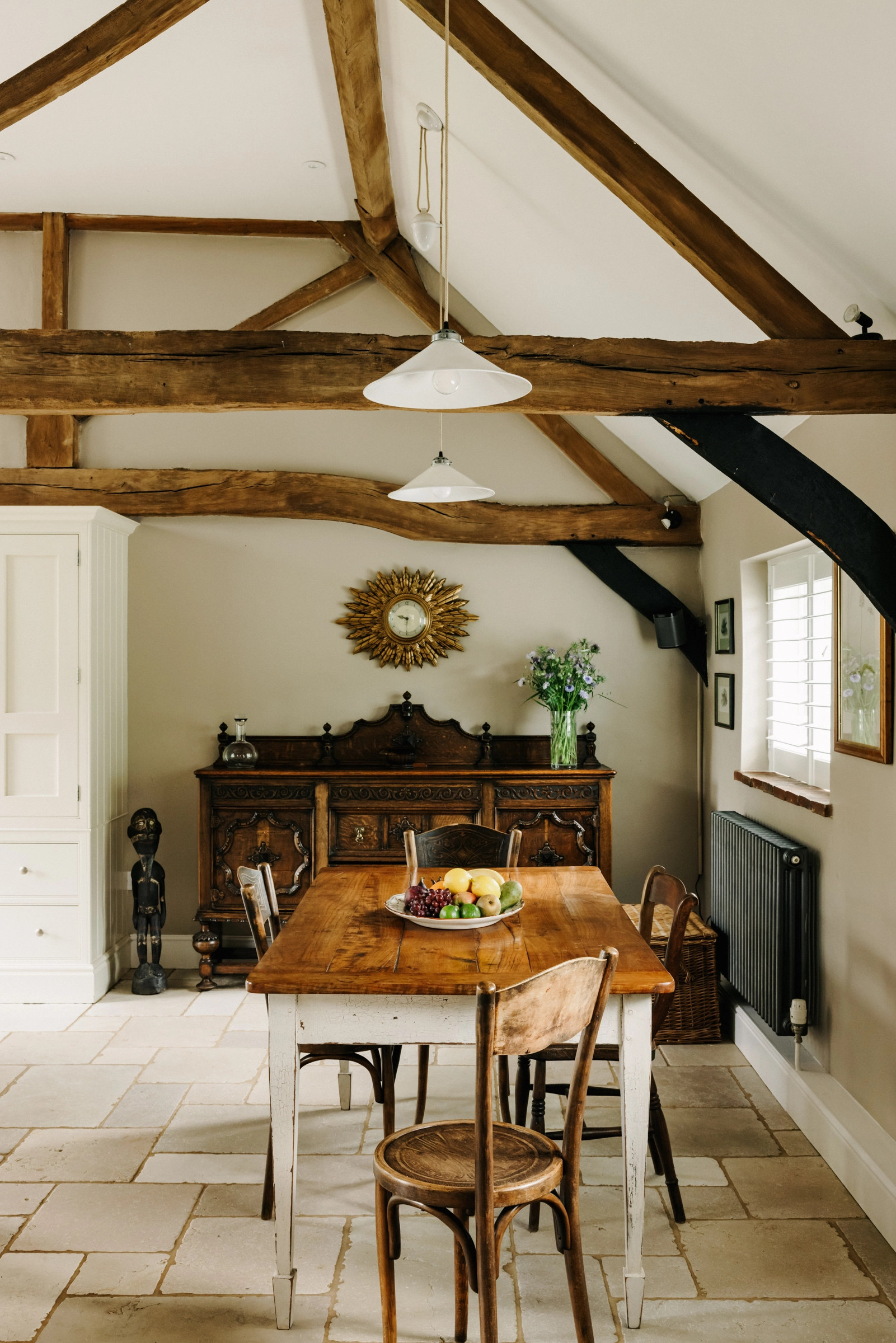 cuisine équipée dans ancienne grange rénovée cuisine équipée dans ancienne grange rénovée