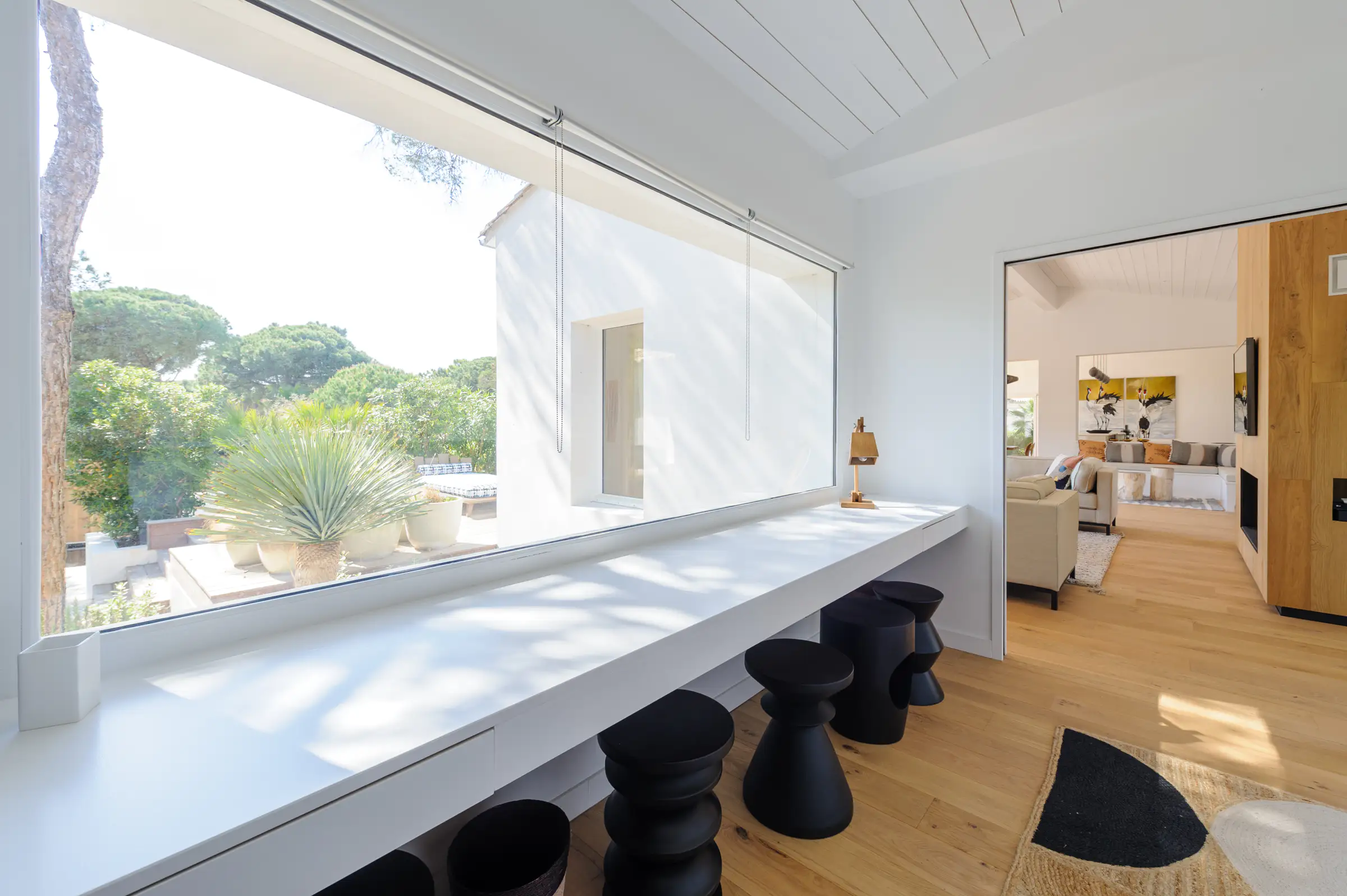bureau avec picture window