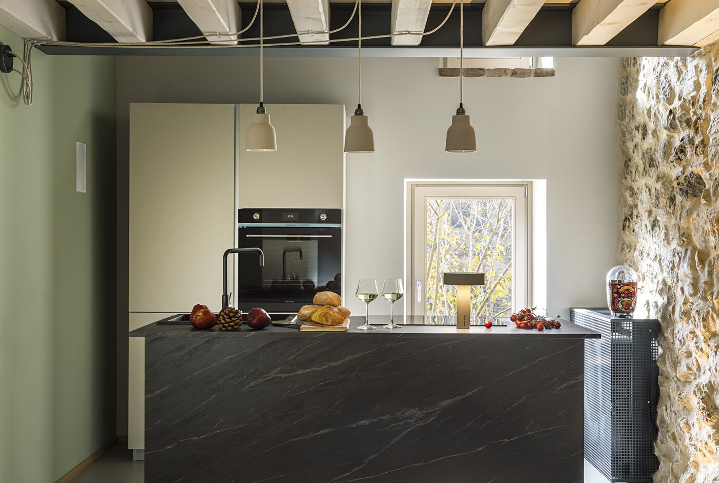 cuisine déco design dans une maison en pierres cuisine déco design dans une maison en pierres