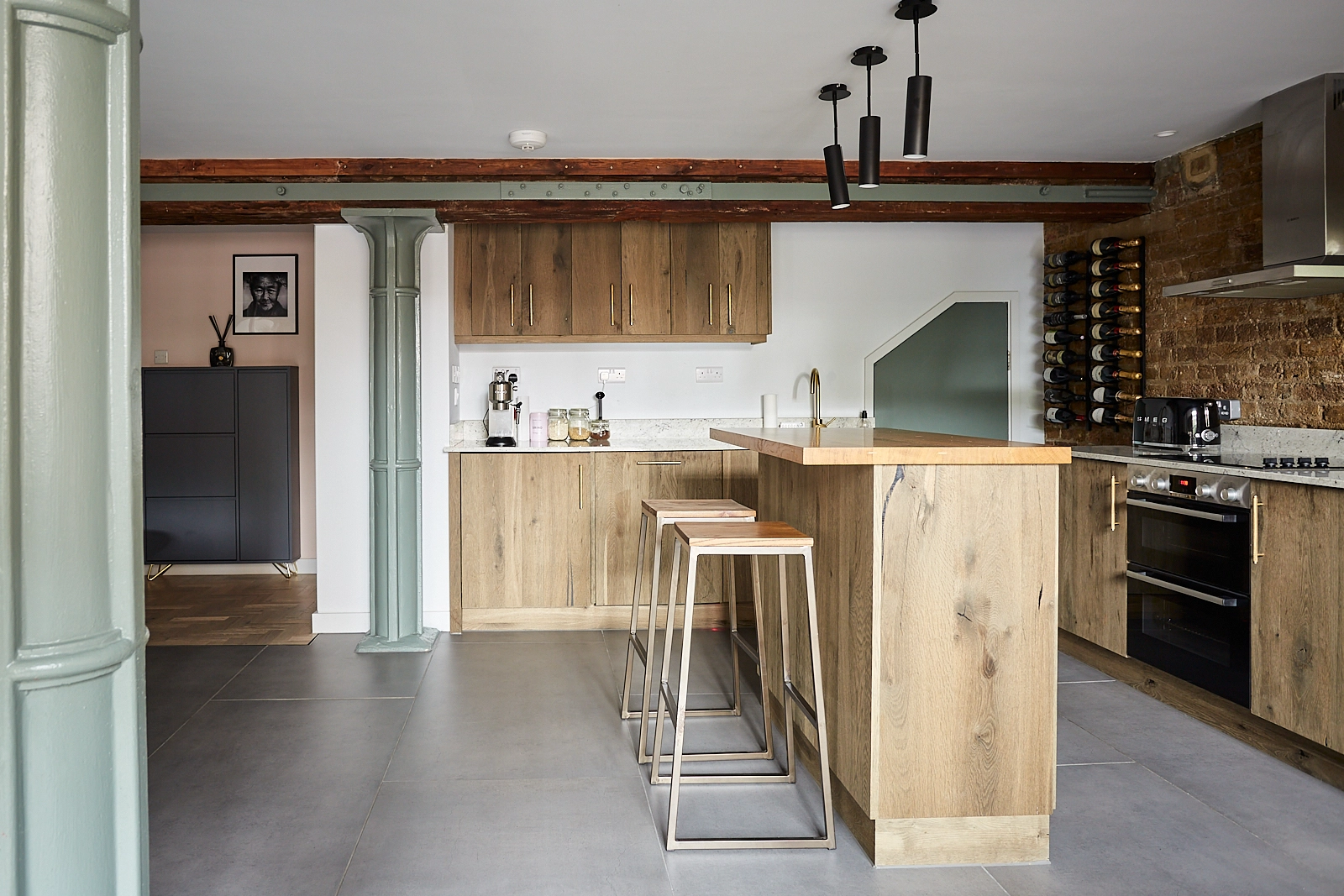 cuisine équipée avec îlot loft avec verrières cuisine équipée avec îlot loft avec verrières