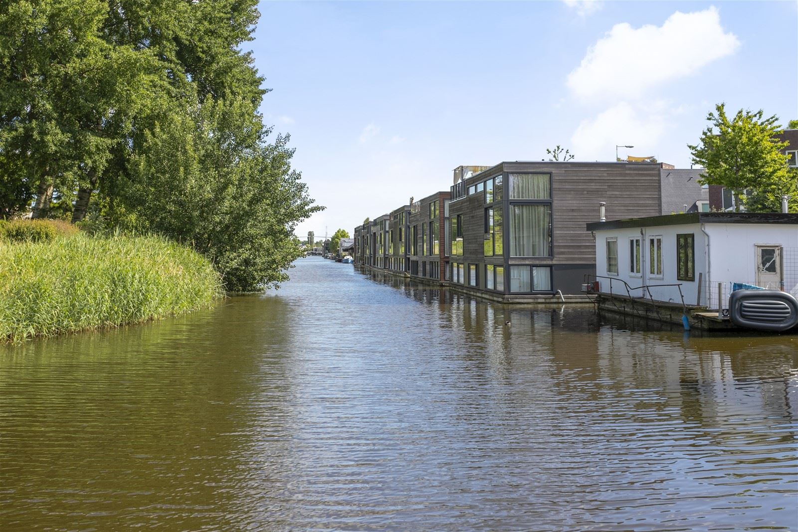 maison d maison d'architecte style houseboat