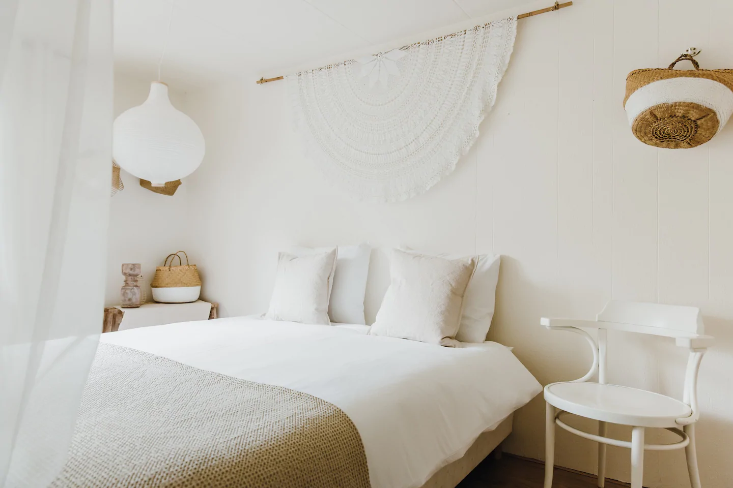 chambre déco bohème inspirée par Ibiza