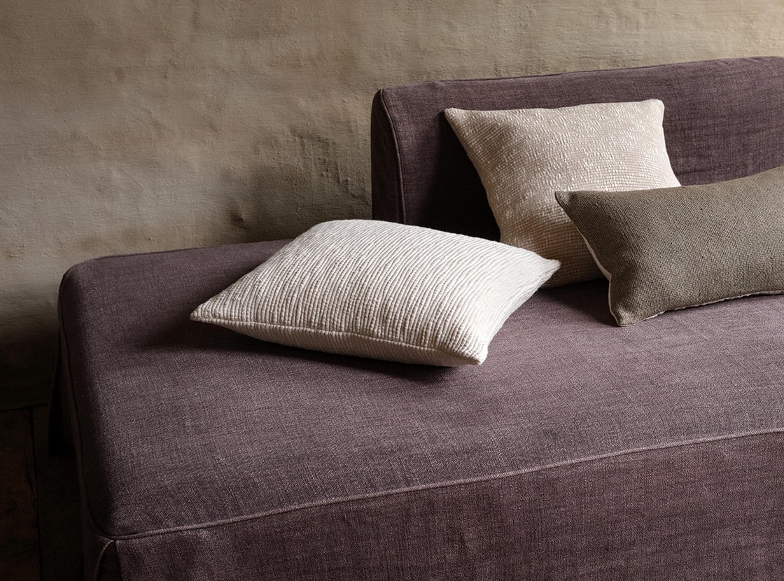 coussins sur canapé