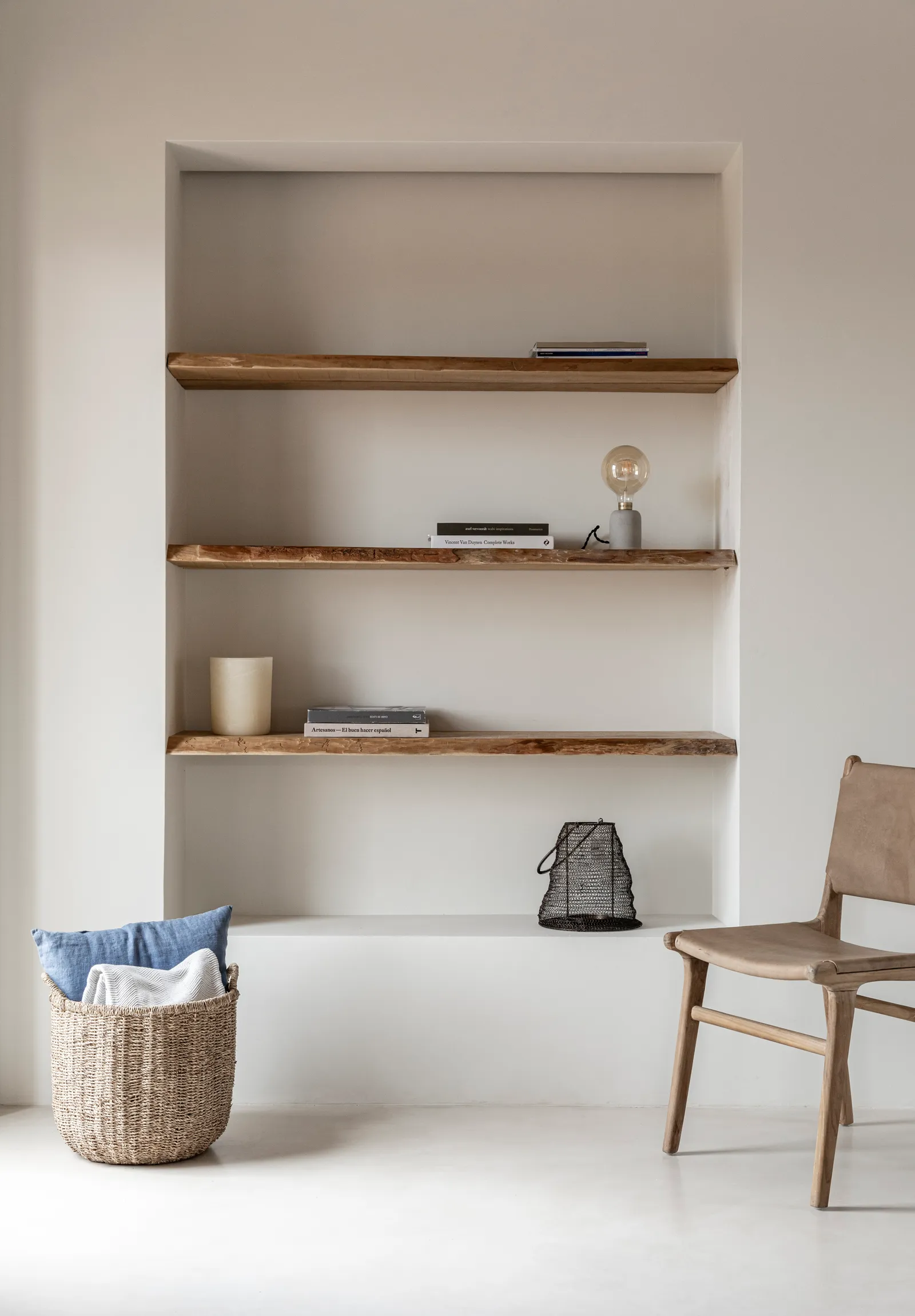 salon maison contemporaine en pierres