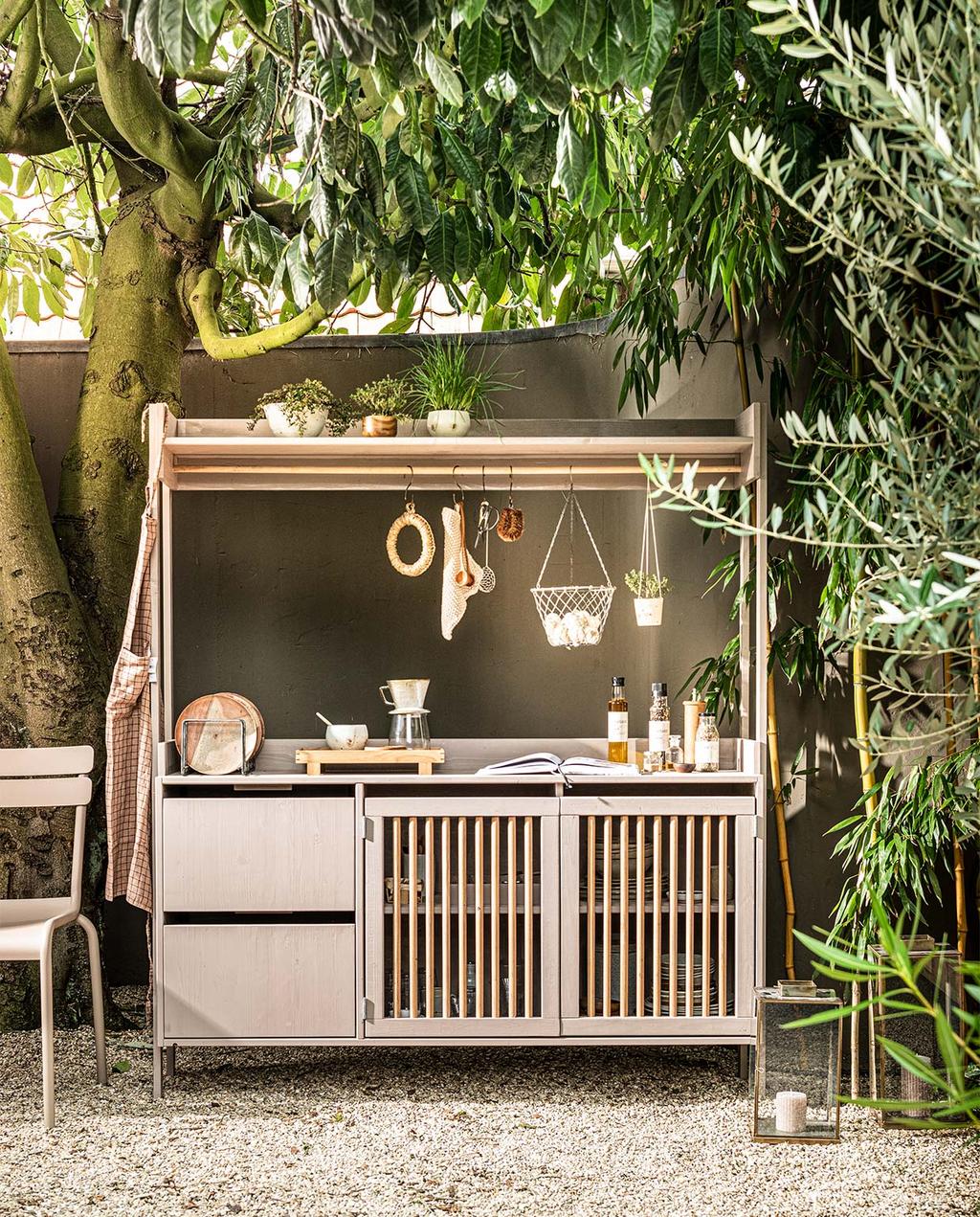 une cuisine d une cuisine d'été en bois DIY pour le jardin