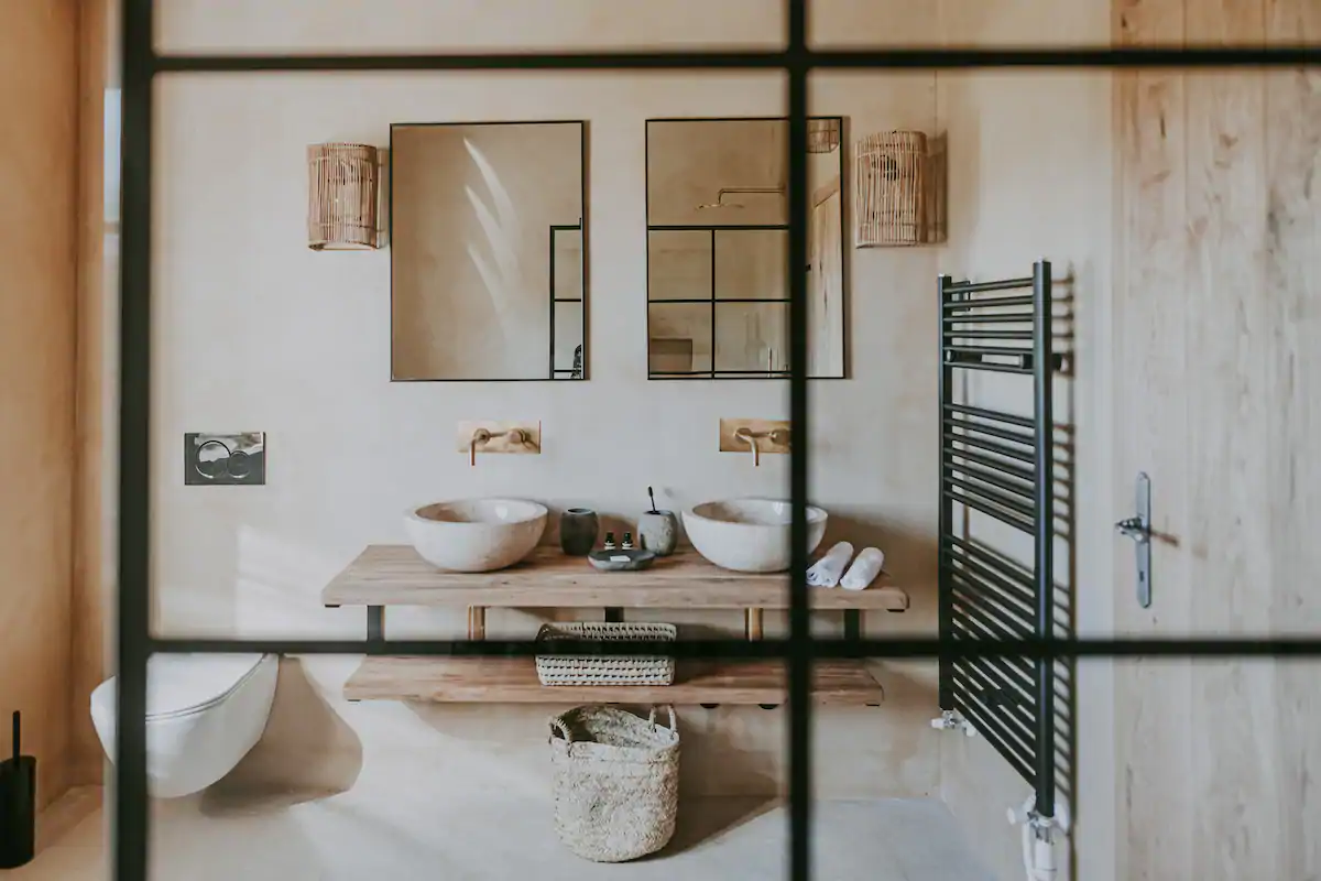 salle de bain maison en pierres Stanzia Vinella