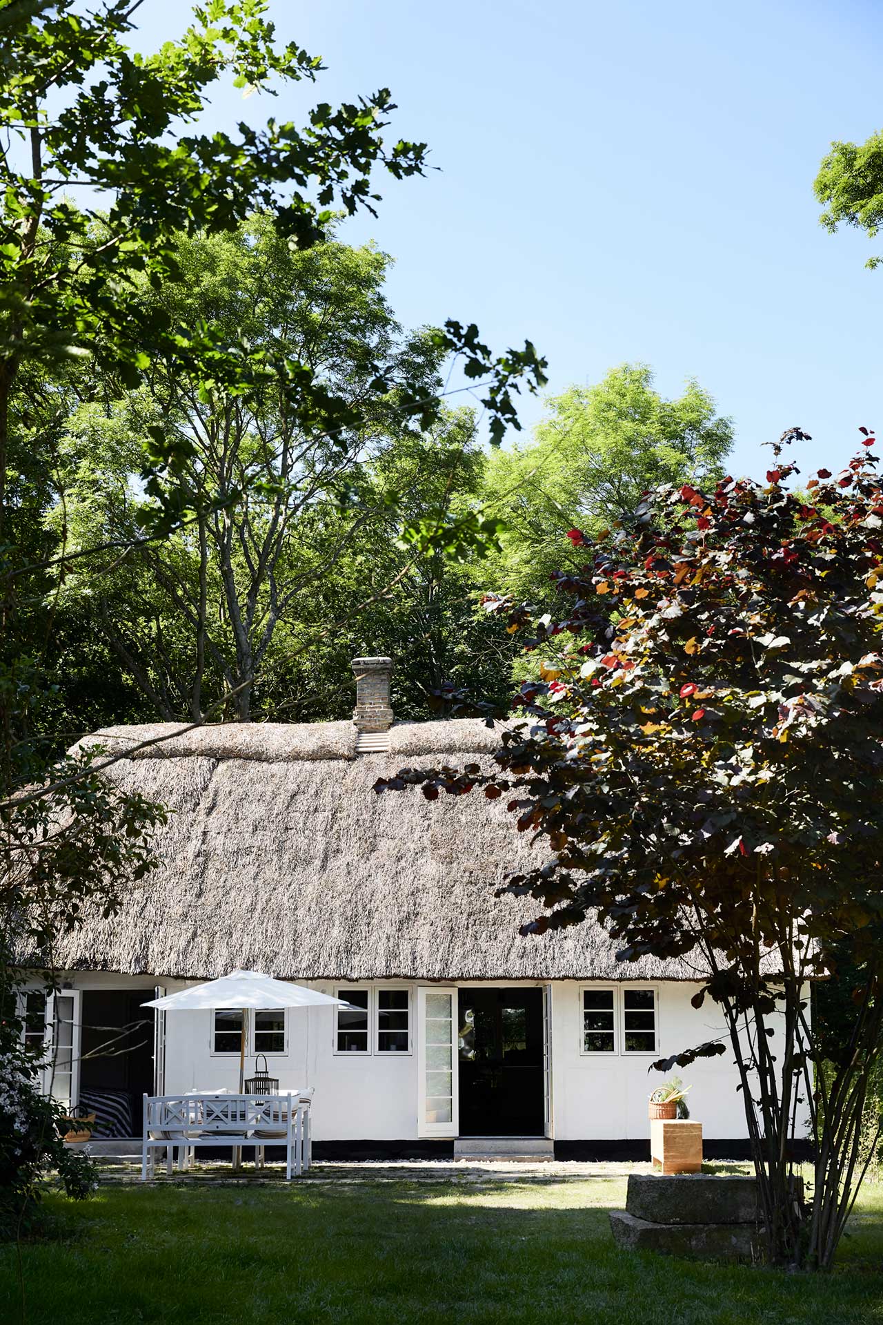 maison au toit de chaume maison au toit de chaume