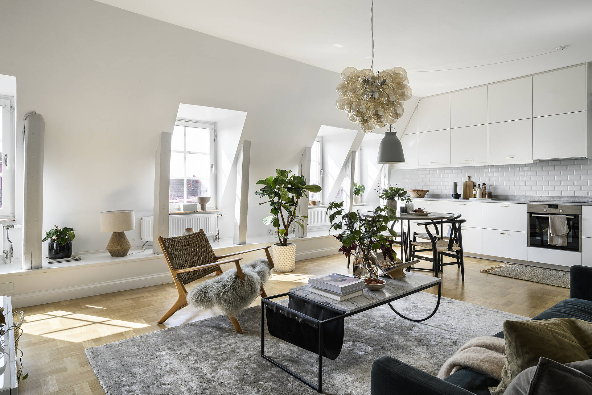 salon appartement contemporain en duplex