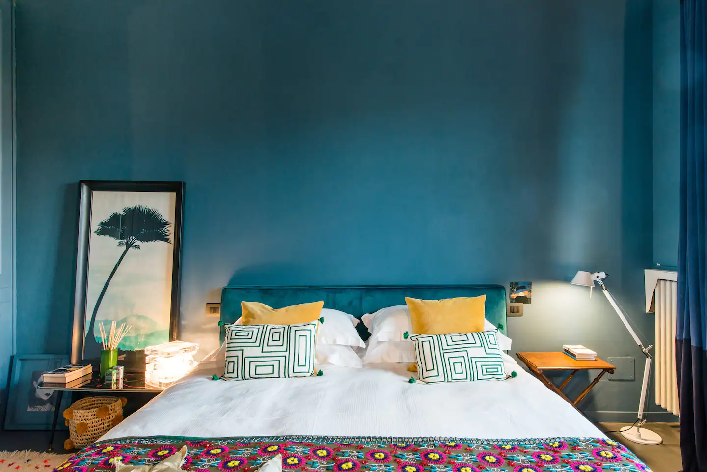 chambre avec tête de lit velours vert chambre avec tête de lit velours vert