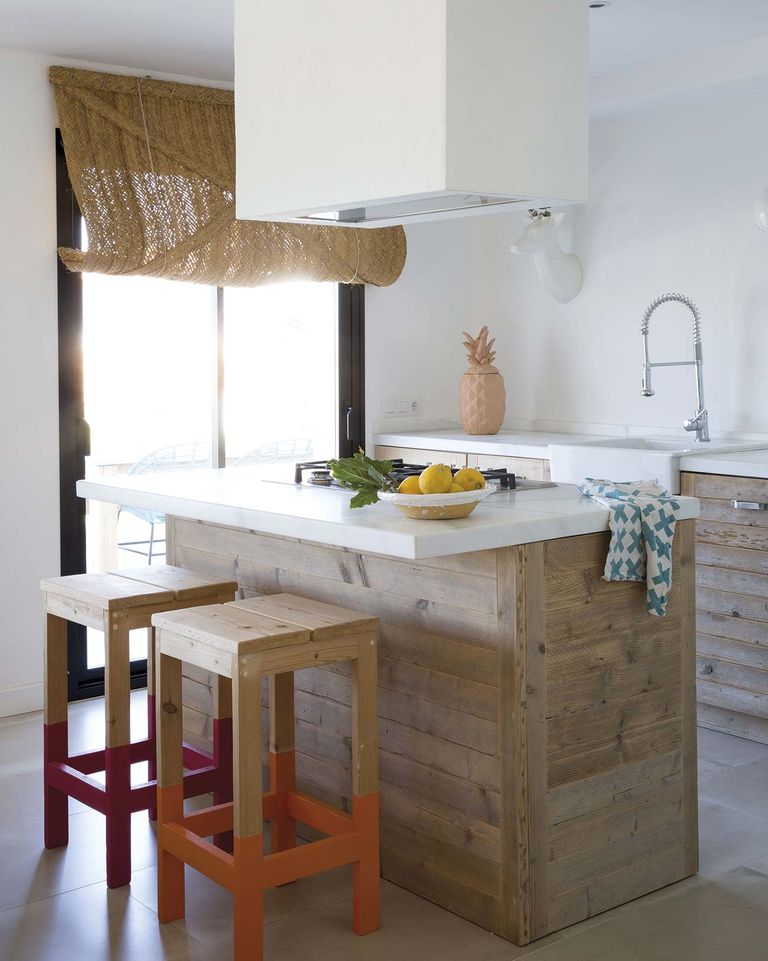 cuisine petite maison de vacances avec piscine