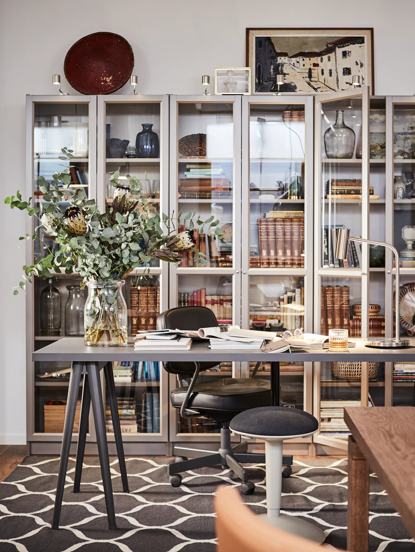bureau dans salon IKEA télétravail
