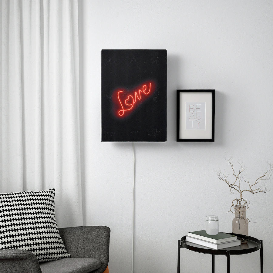 enceinte connectée avec lumière néon enceinte connectée avec lumière néon
