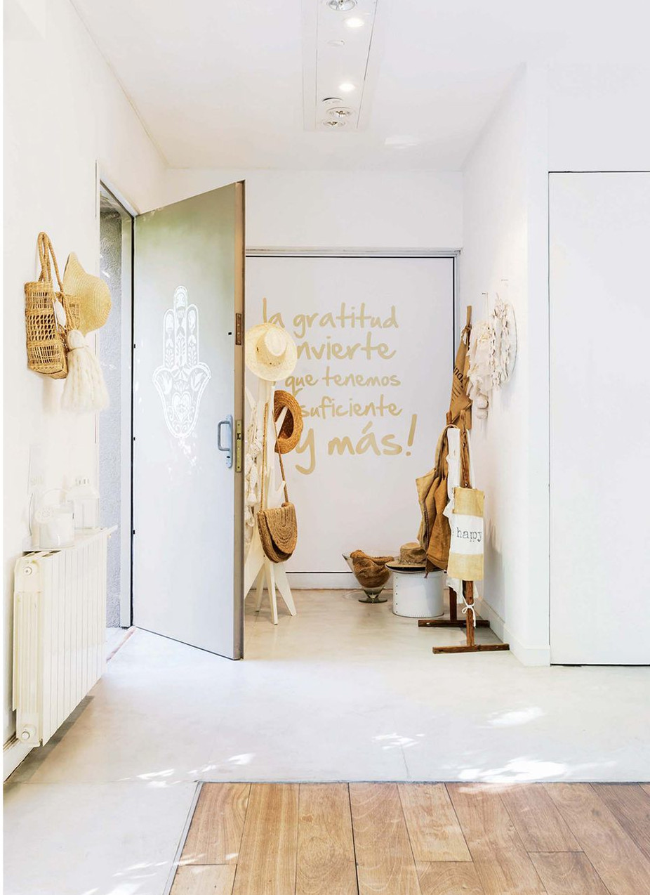 entrée maison contemporaine rénovée