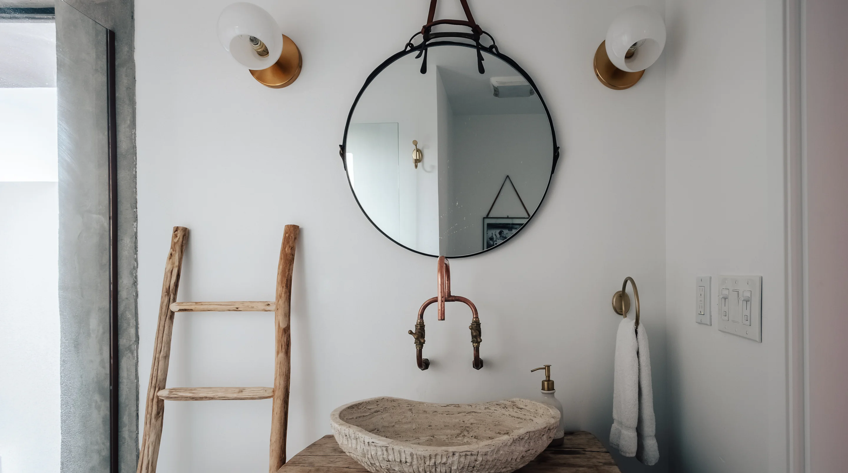 salle de bain rustique chic