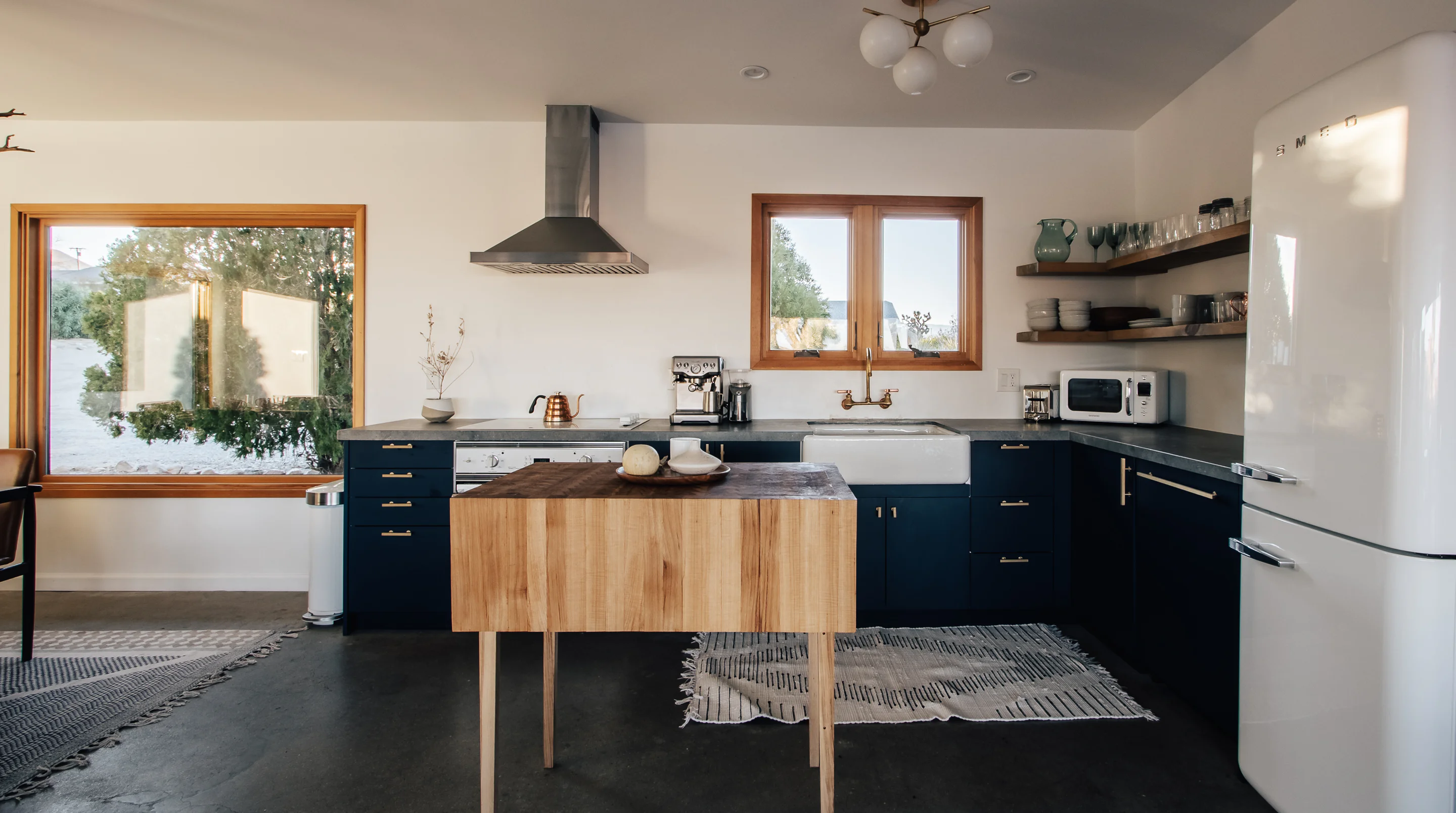 cuisine ouverte avec billot bois