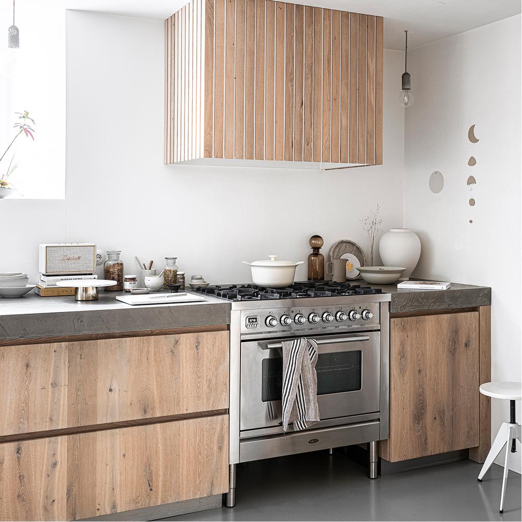cuisine bois design avec plan de travail béton
