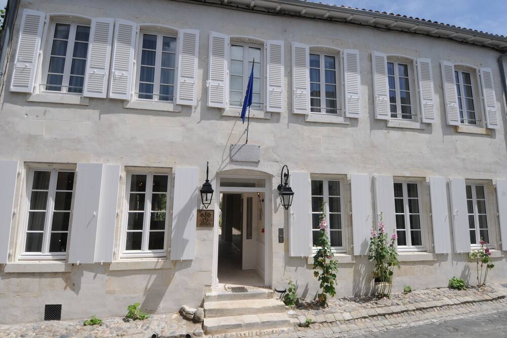 façade hôtel particulier Maison Clarisse façade hôtel particulier Maison Clarisse