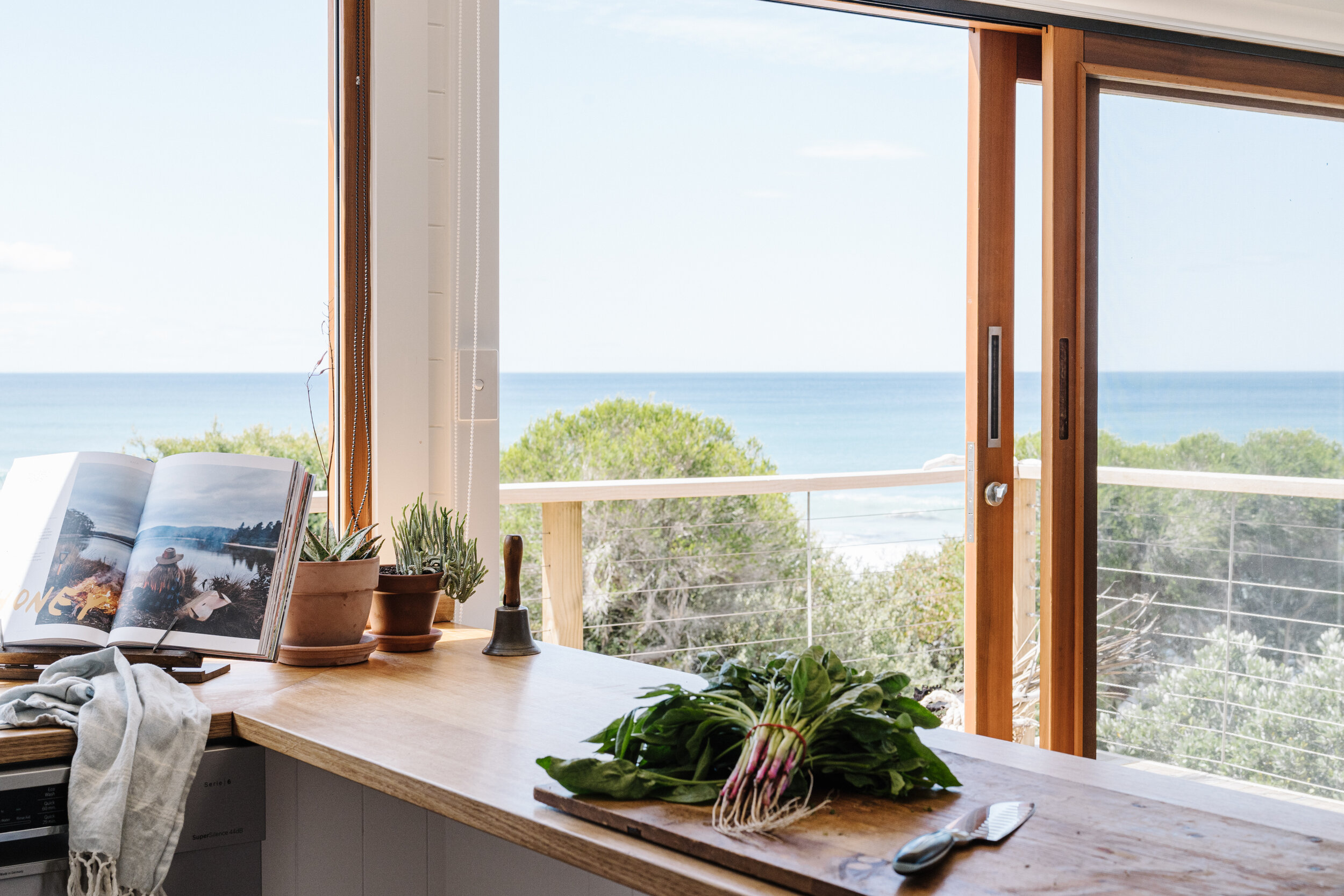 cuisine ouverte avec vue mer cuisine ouverte avec vue mer