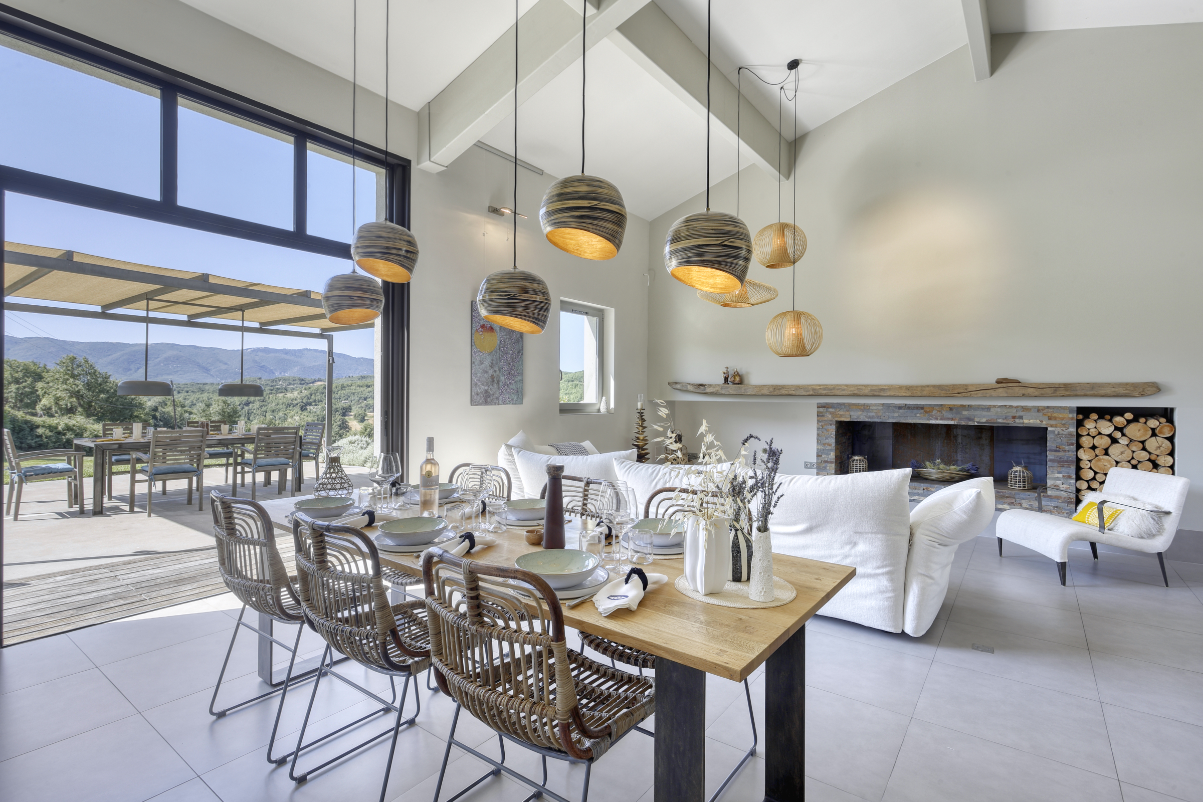 Une maison en Provence à l'âme authentique et contemporaine