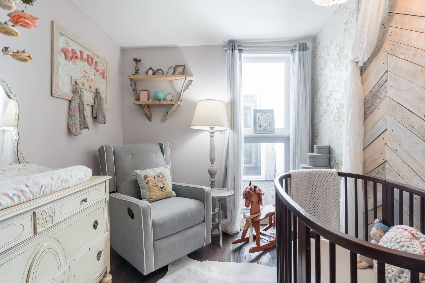 chambre d chambre d'enfant grise