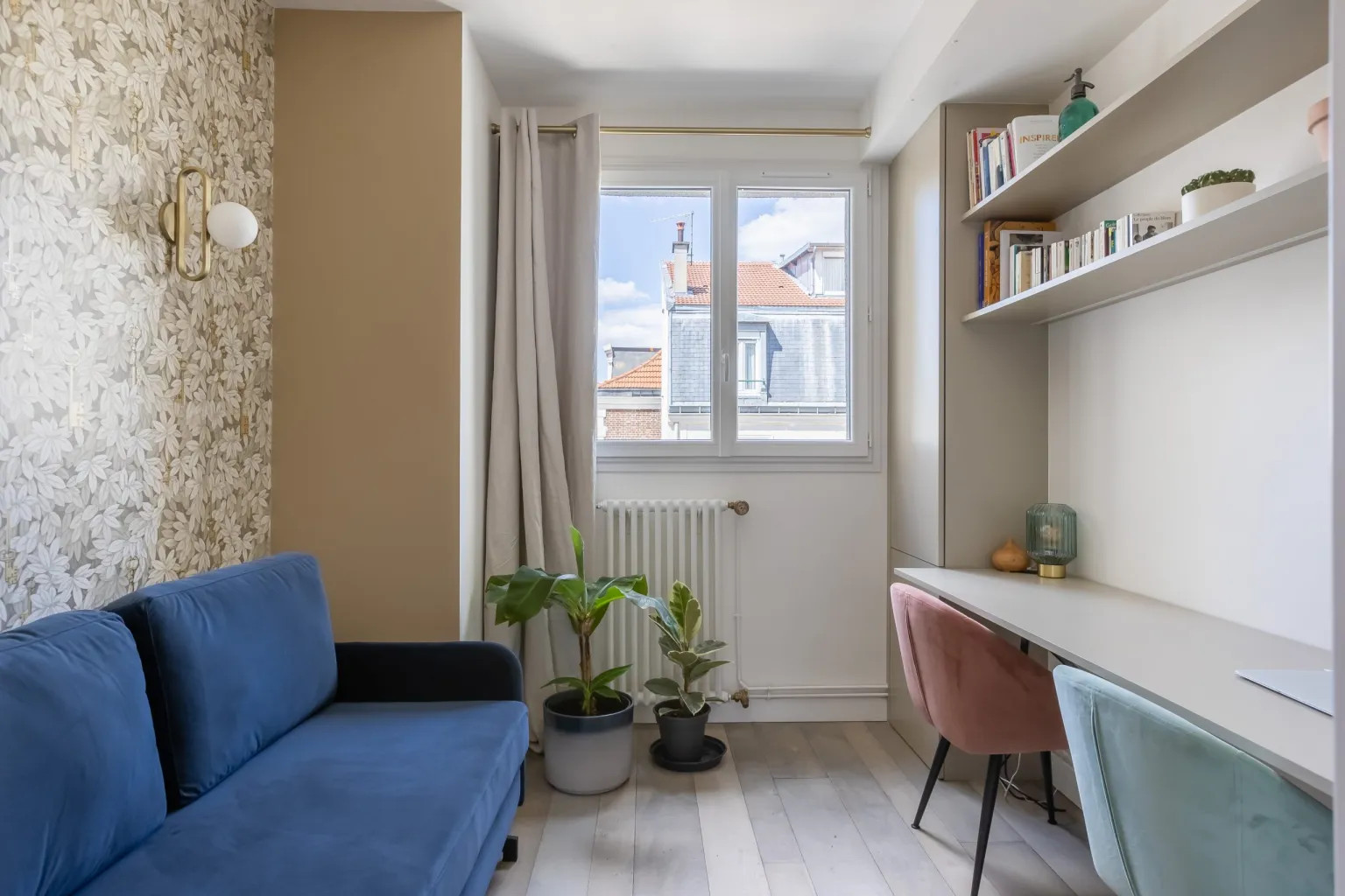 chambre avec papier-peint chambre avec papier-peint
