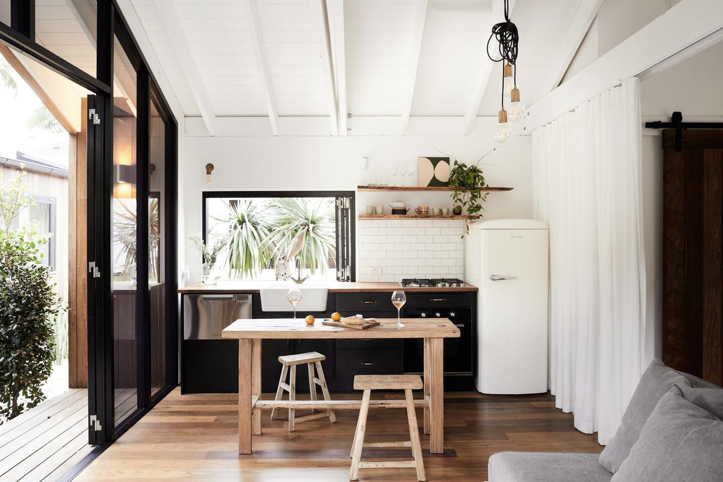 cuisine ouverte petite maison en bois cuisine ouverte petite maison en bois