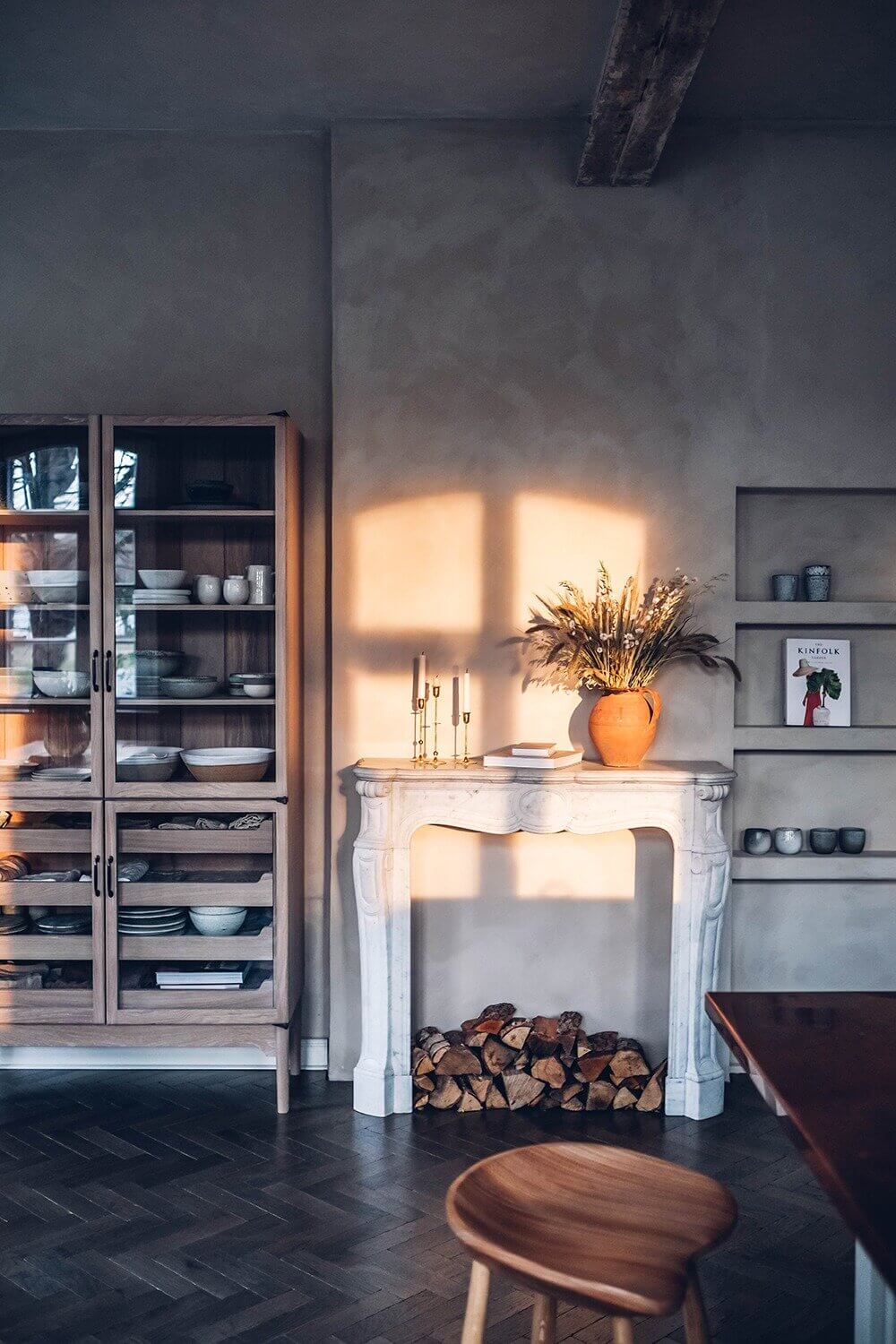 cuisine avec cheminée ancienne
