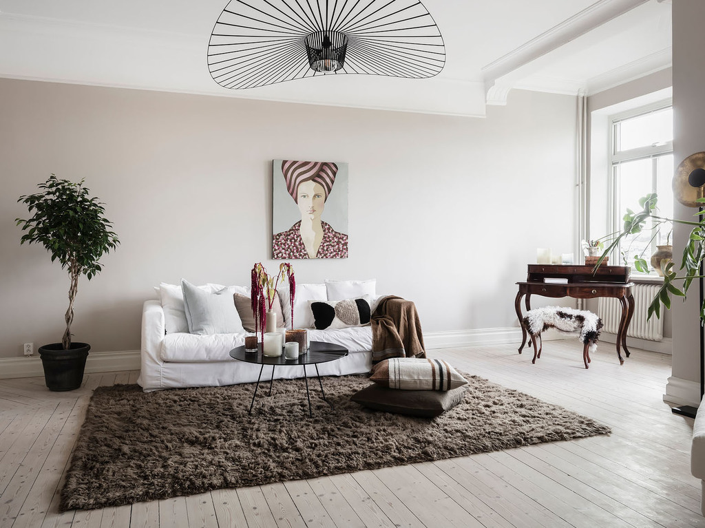 salon décoration contemporaine avec suspension Petite Friture salon décoration contemporaine avec suspension Petite Friture
