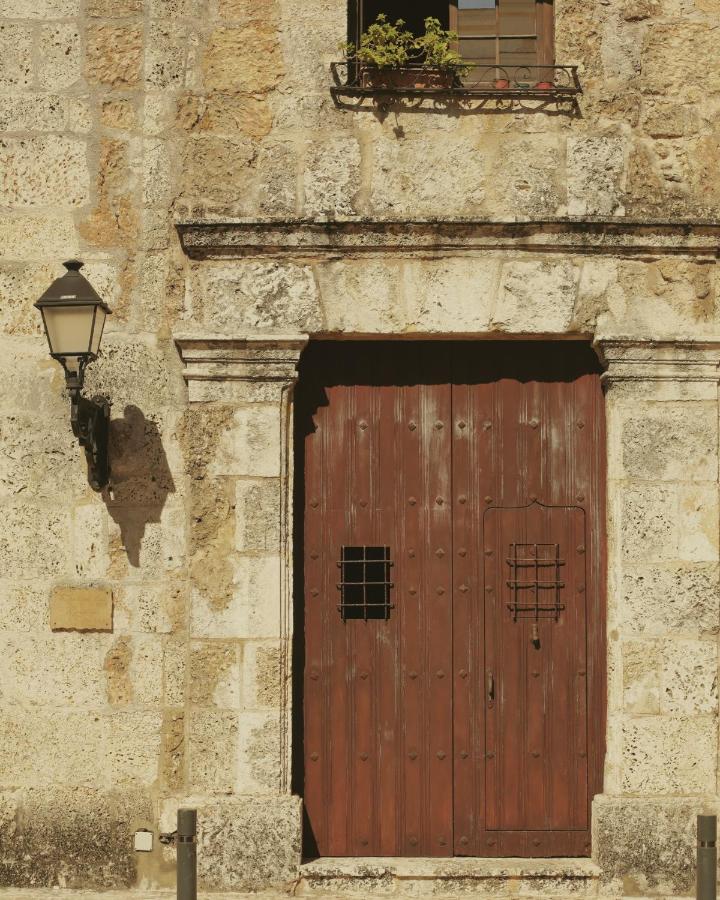entrée bâtiment rénové