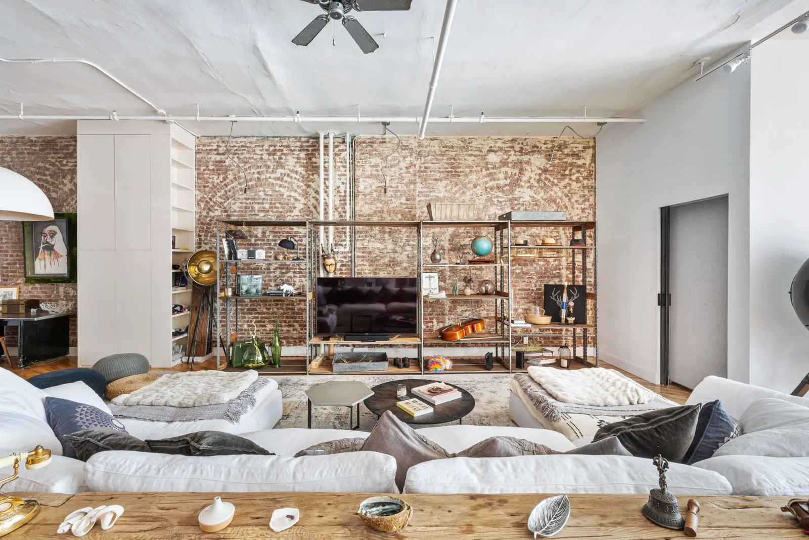 salon loft murs de briques SoHo