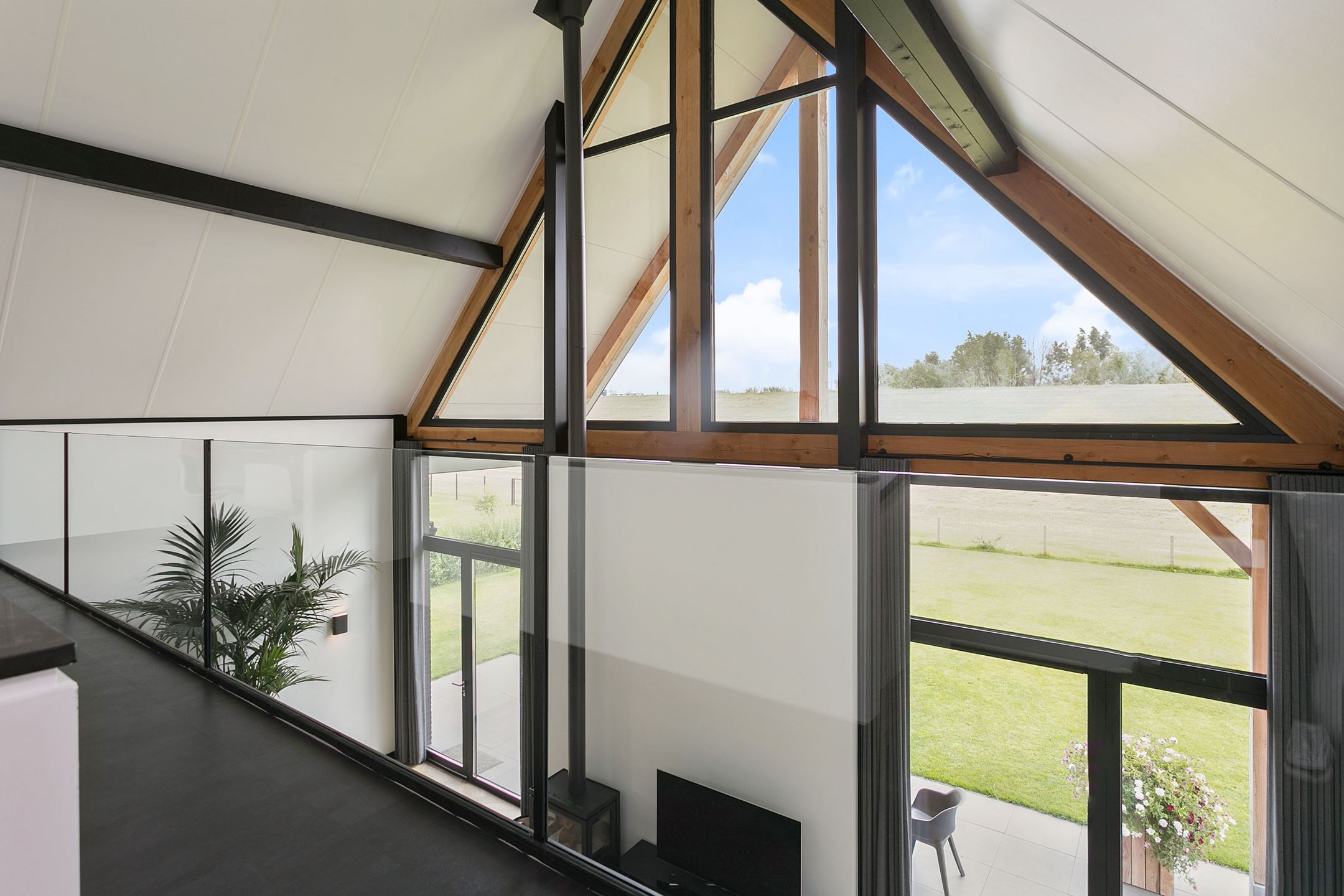 mezzanine maison façade vitrée