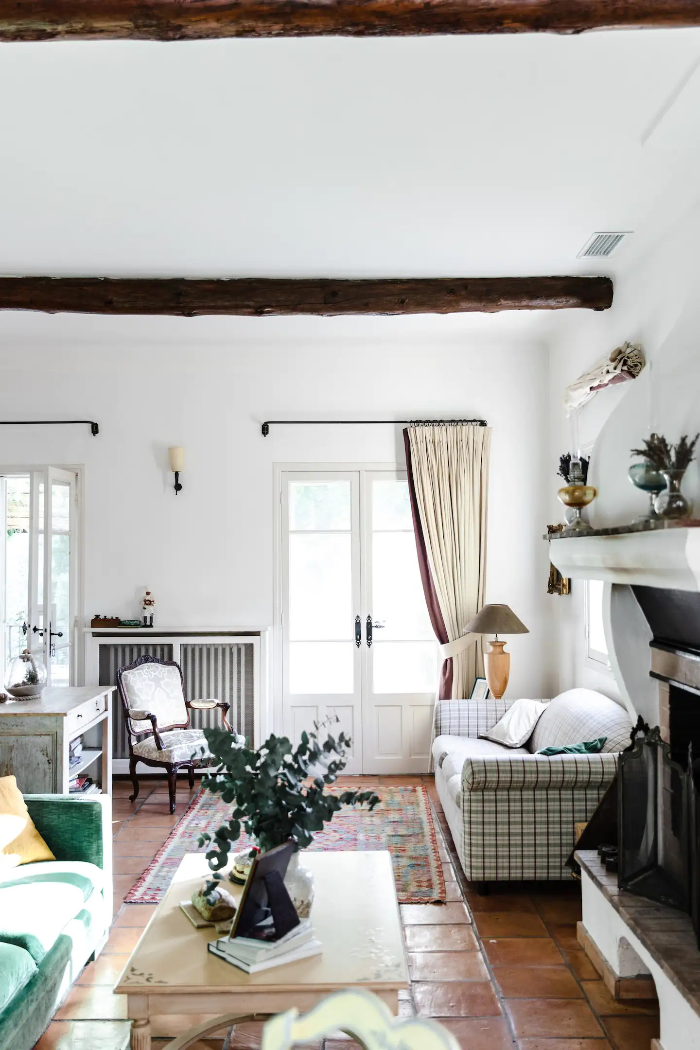 salon rustique dans maison en Provence
