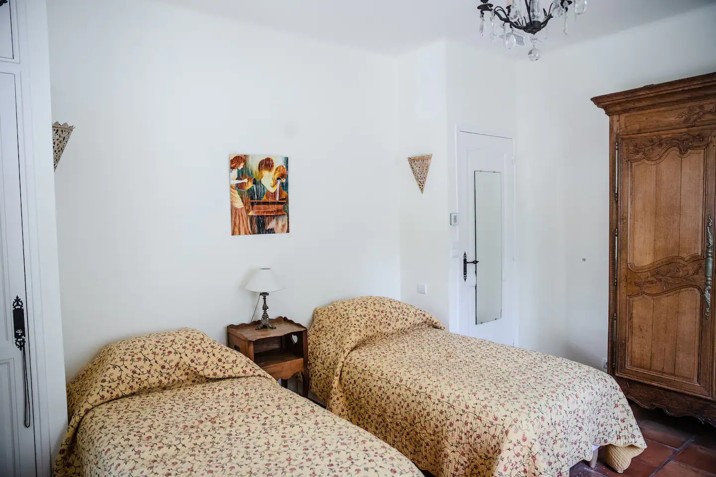 chambre rustique dans maison en Provence
