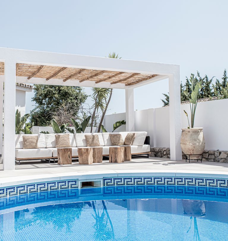 pergola avec canisses maison Espagne pergola avec canisses maison Espagne