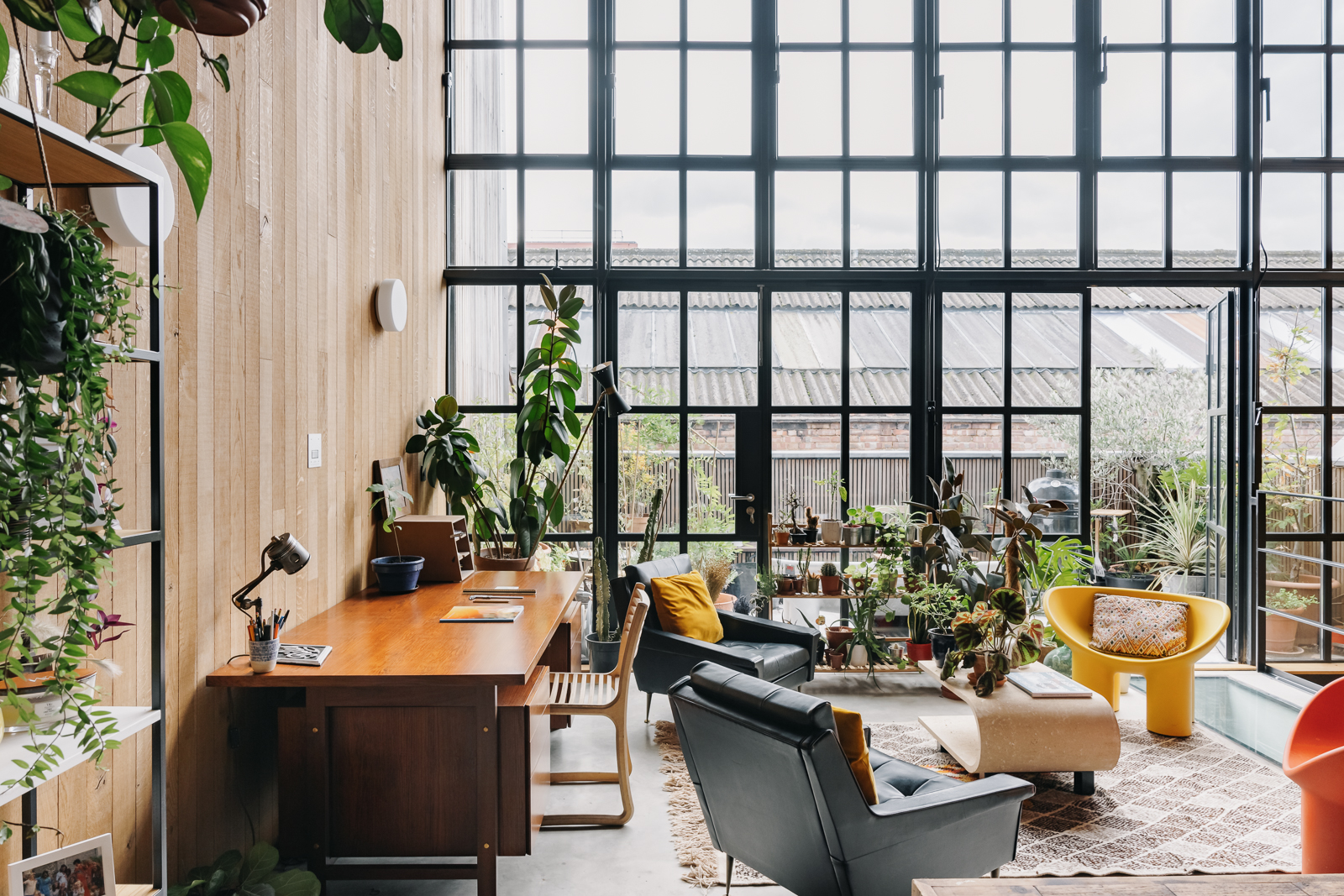 Un loft vintage avec mezzanine dans un ancien entrepôt à Londres