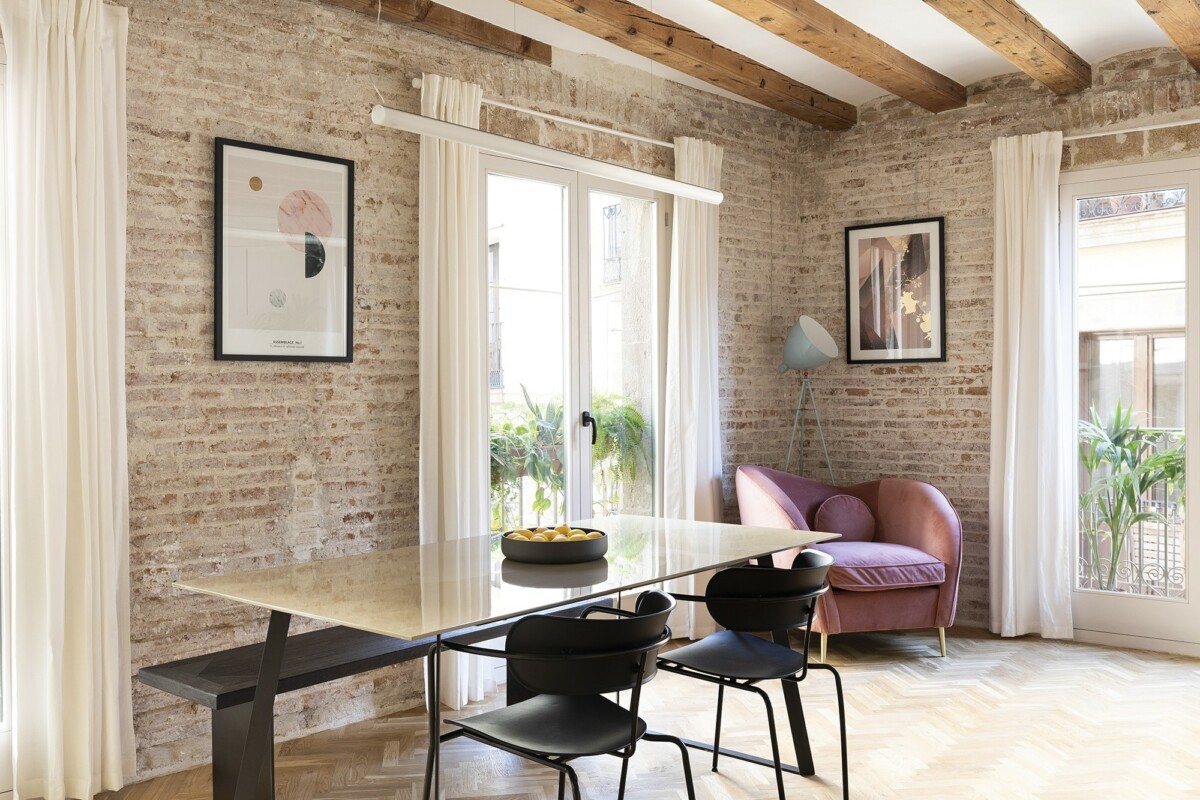 salon contemporain appartement ancien rénové