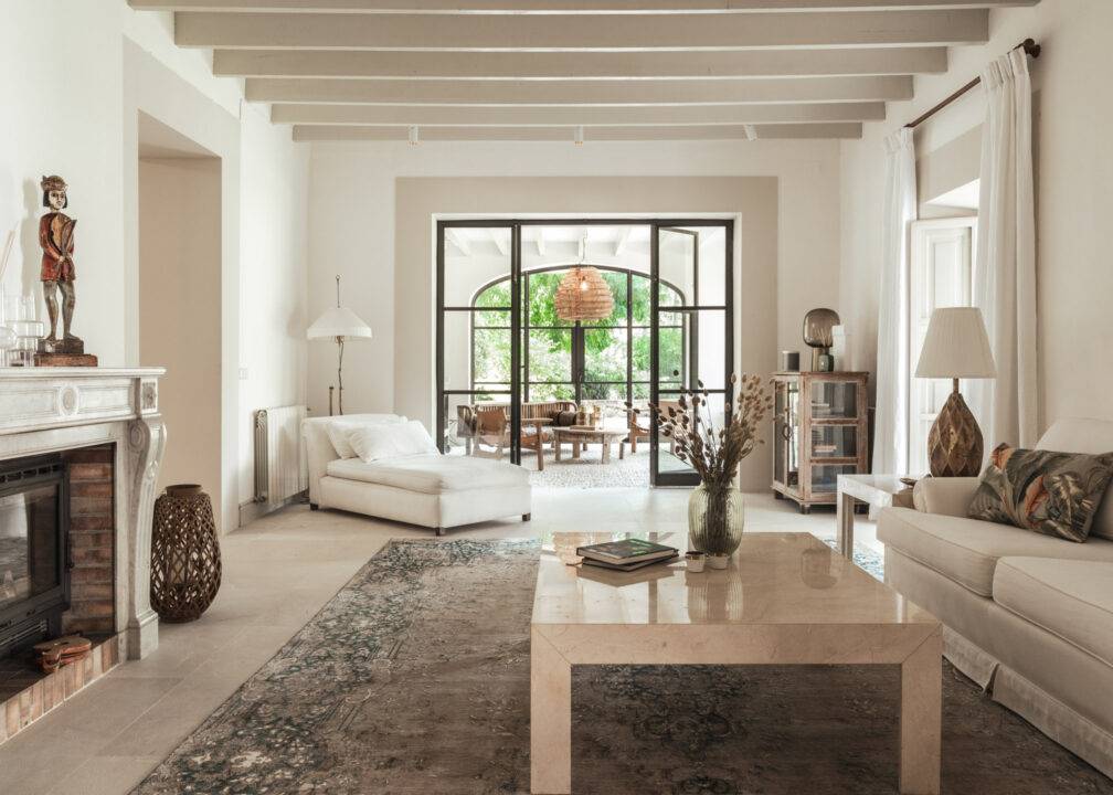 salon maison en pierres