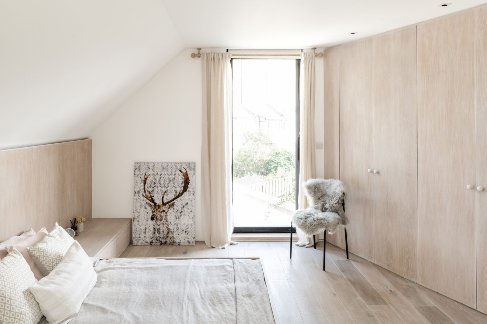 chambre design bois sous combles chambre design bois sous combles